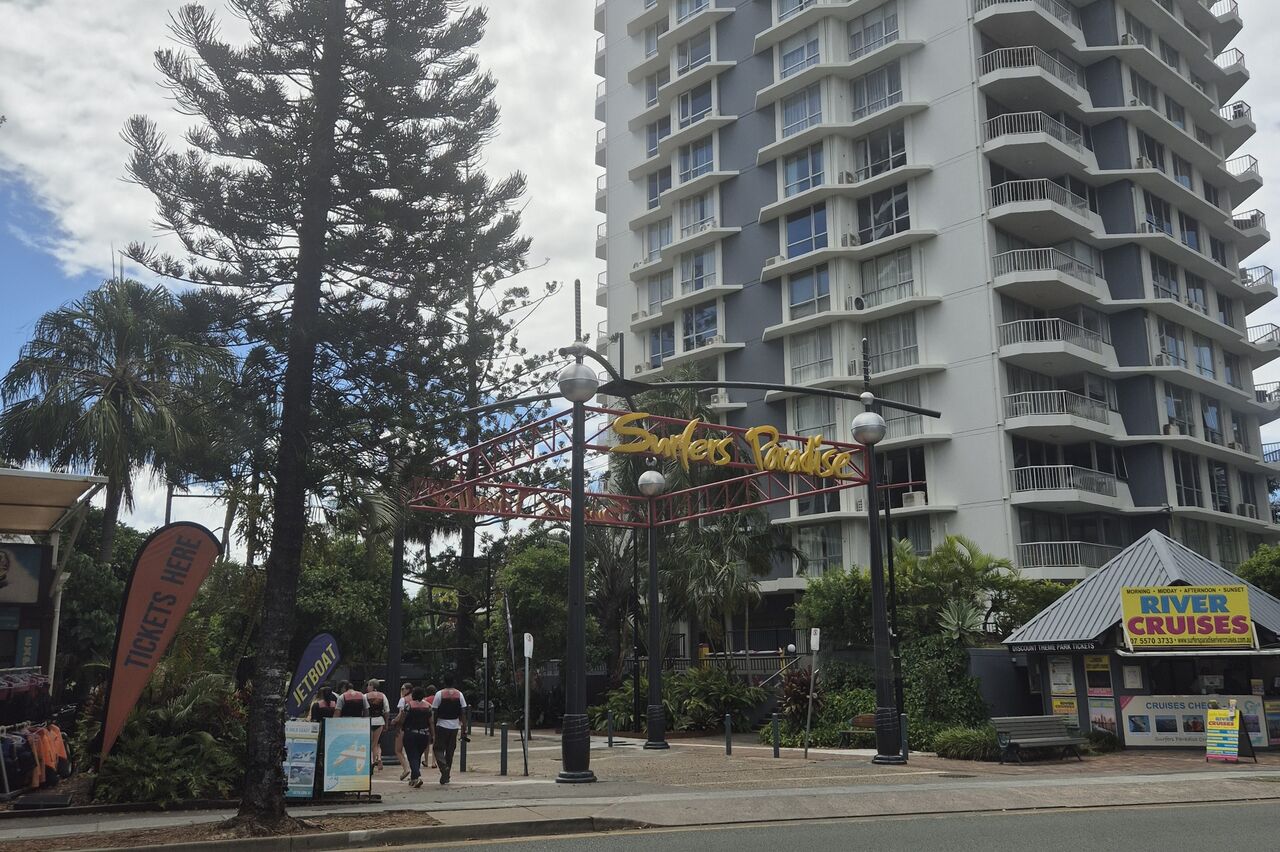 wir verlassen Goldcoast, etwas enttäuscht, denn das anvisierte Hard Rock Cafe Goldcoast wurde auch geschlossen