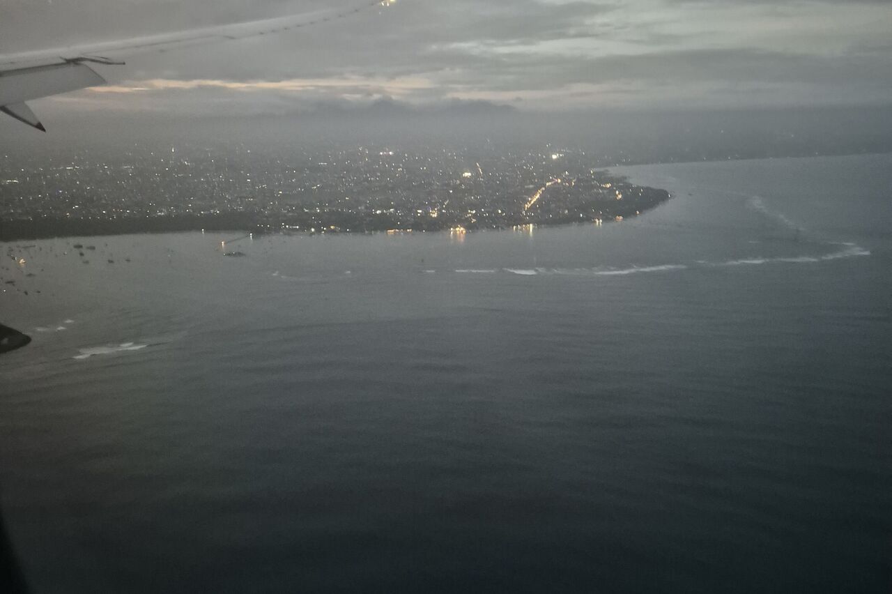 Landeanflug auf Denpasar Bali