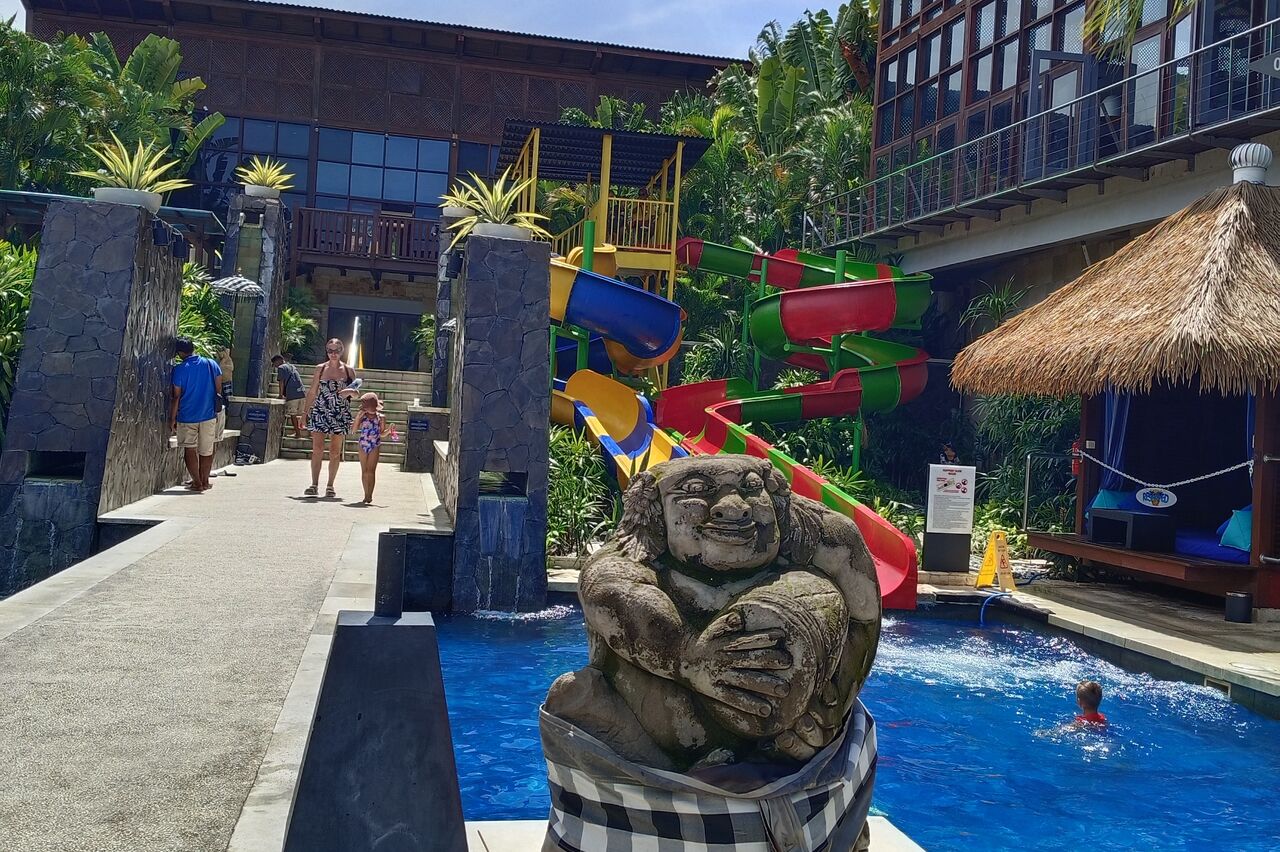 wir erkunden mal den Pool