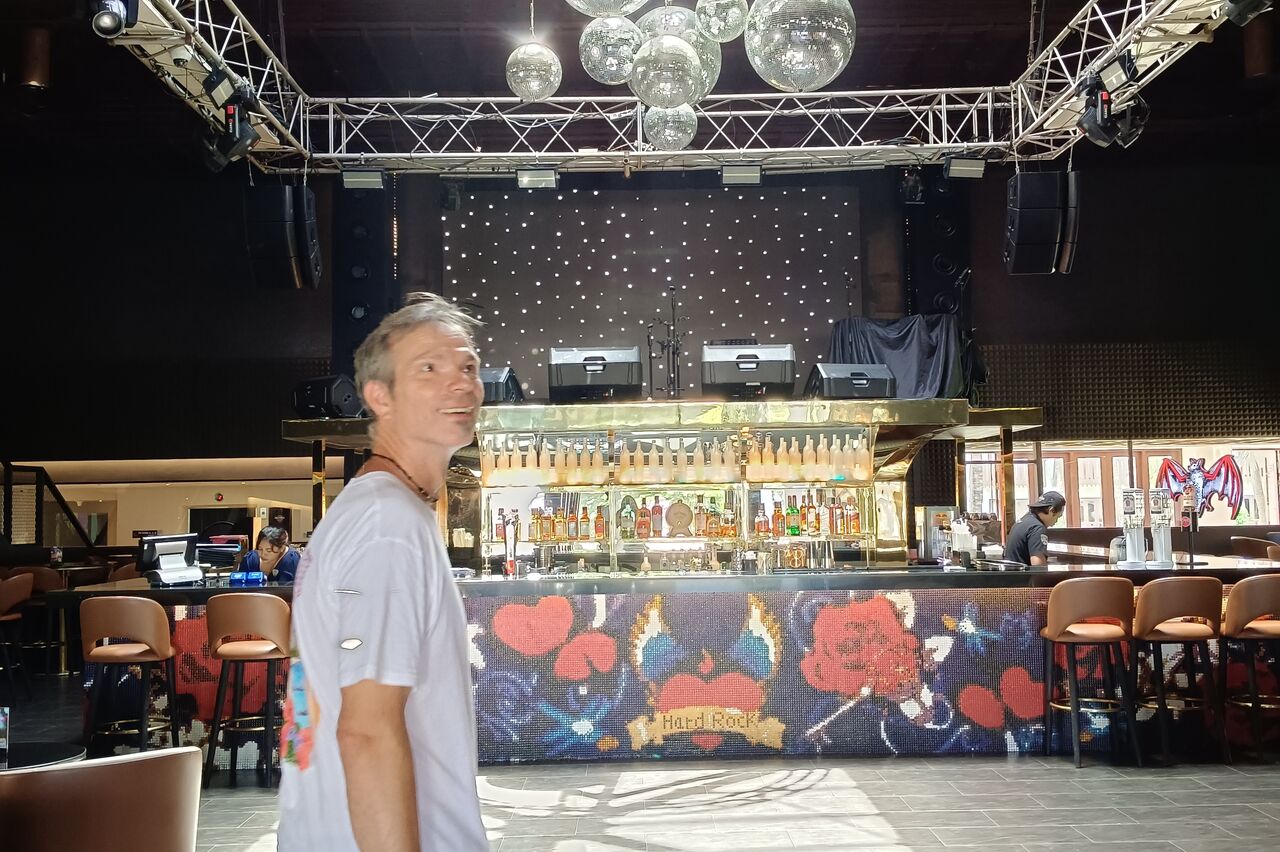 die Center Stage befindet sich gleich hinterm Eingangsbereich