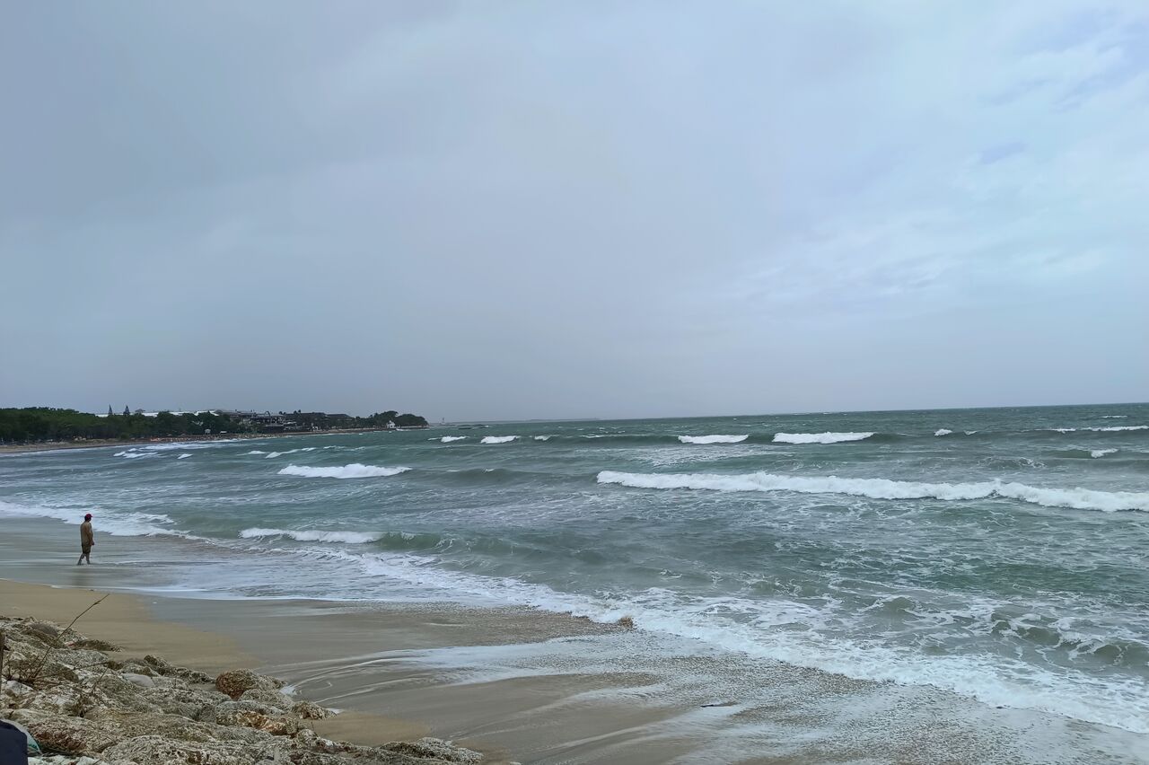 der Strand vor unserem Hotel
