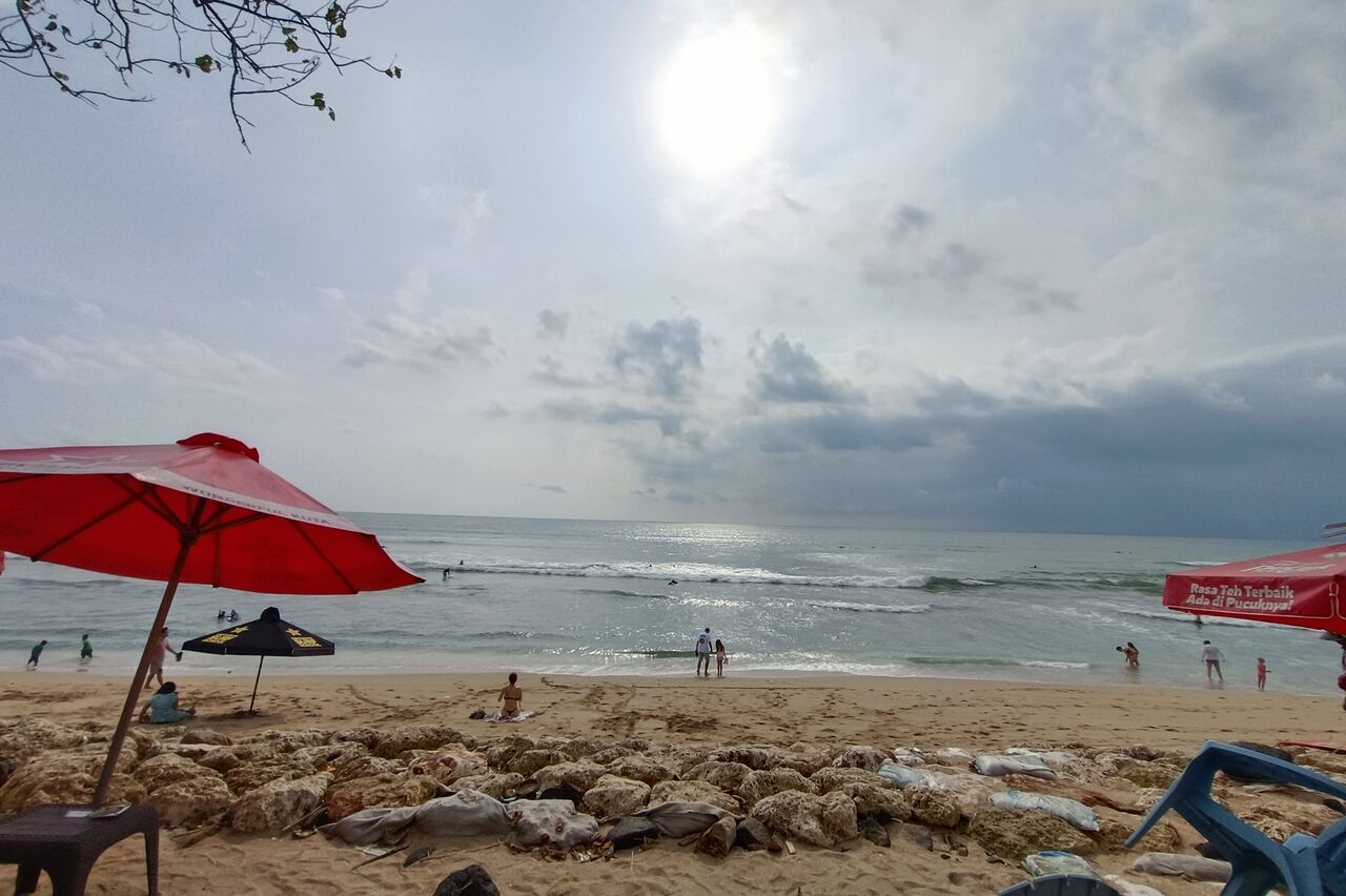 der Name macht mehr her als der Strand, am meißten missfällt uns der Müll