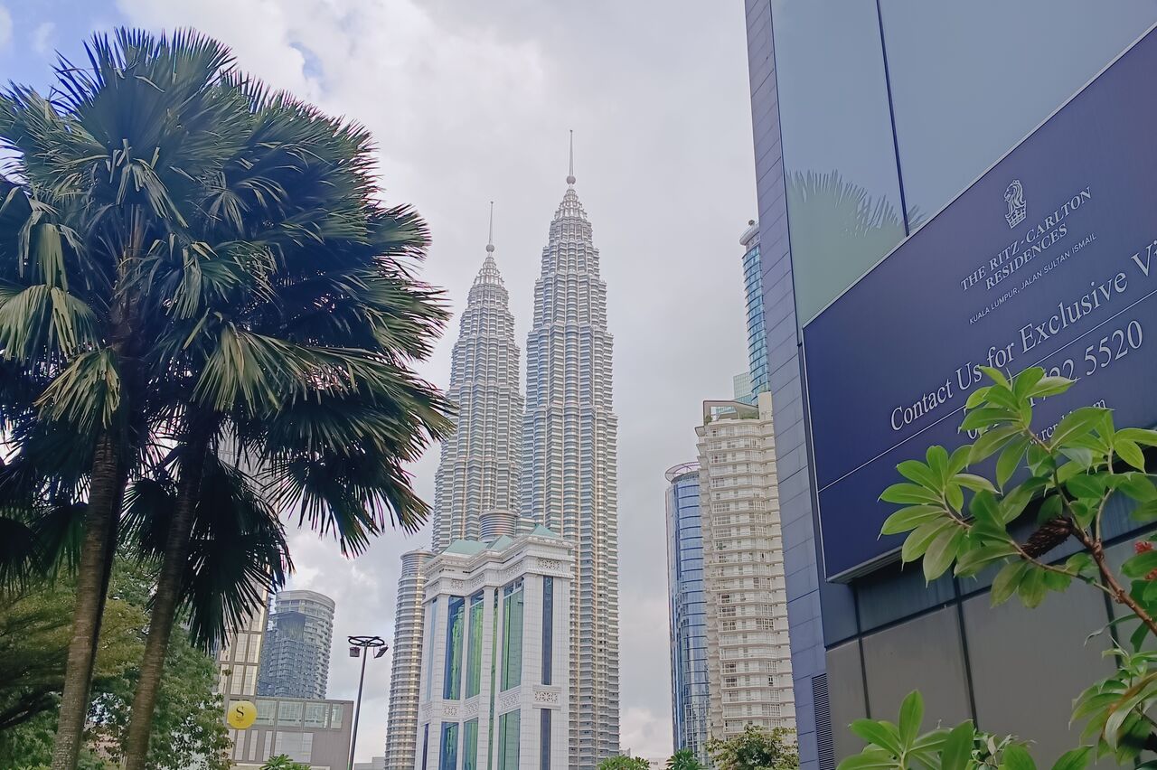 die Twintower von weitem, quasi vom Hard Rock Cafe aus