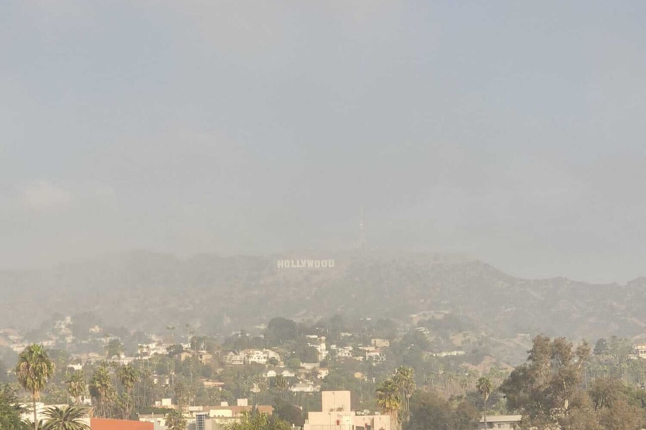 nach dem Frühstück klärt es auf, wir haben direkten Blick auf die berühmten Hollywood Buchstaben