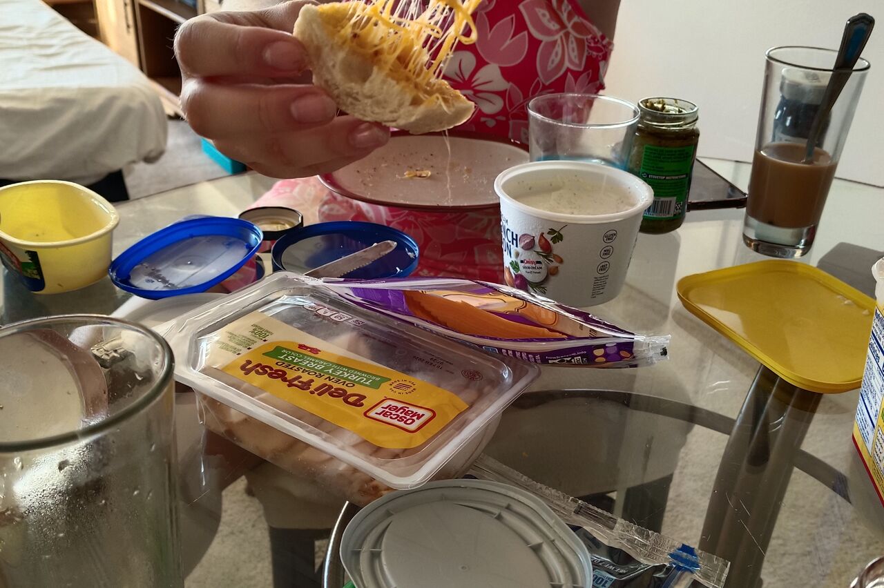 Frühstück. Cheddar geht immer ;)