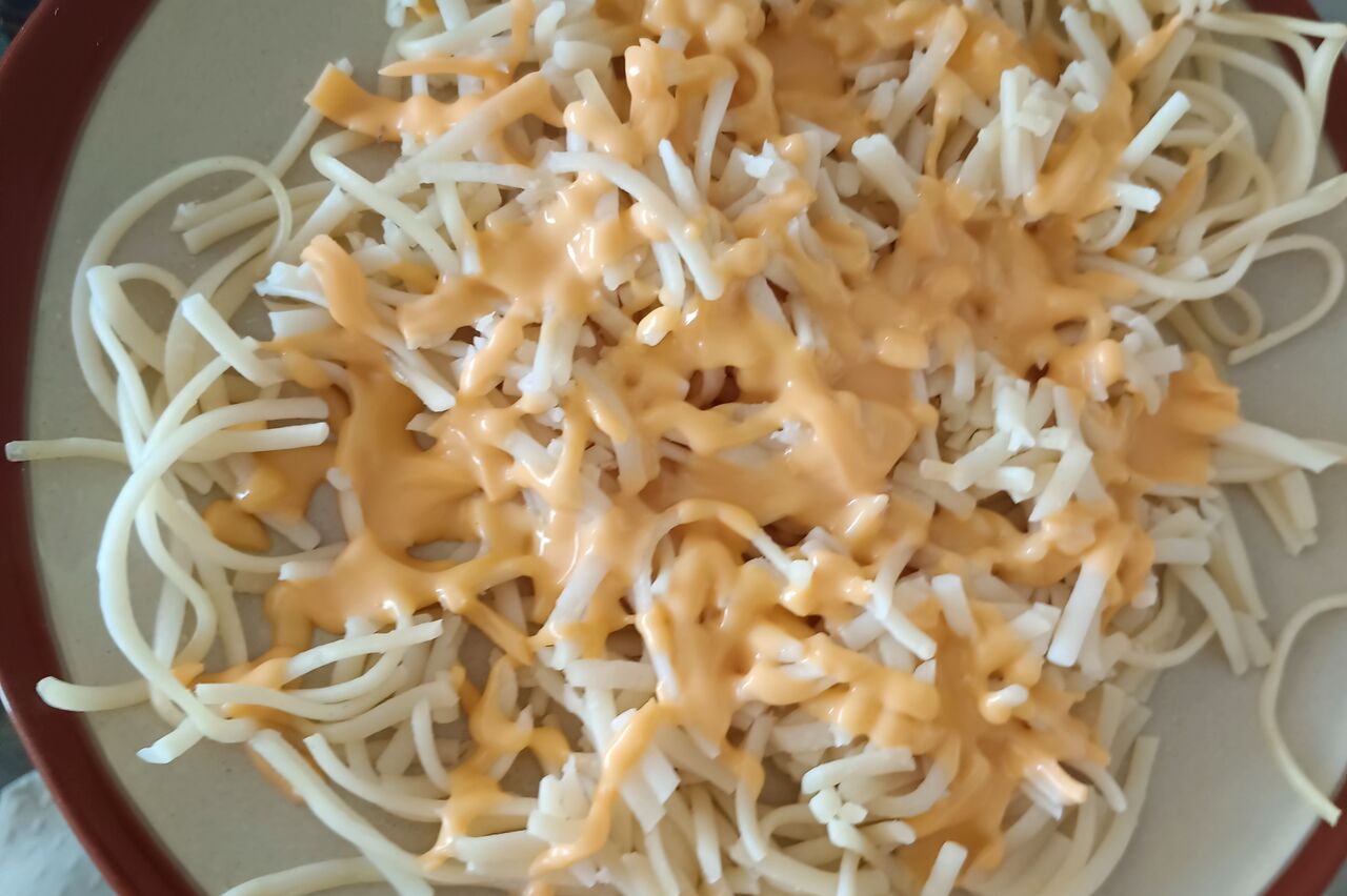 Mittagsband: heute ist Wahlessen: Spaghetti Cheddarnara oder:..