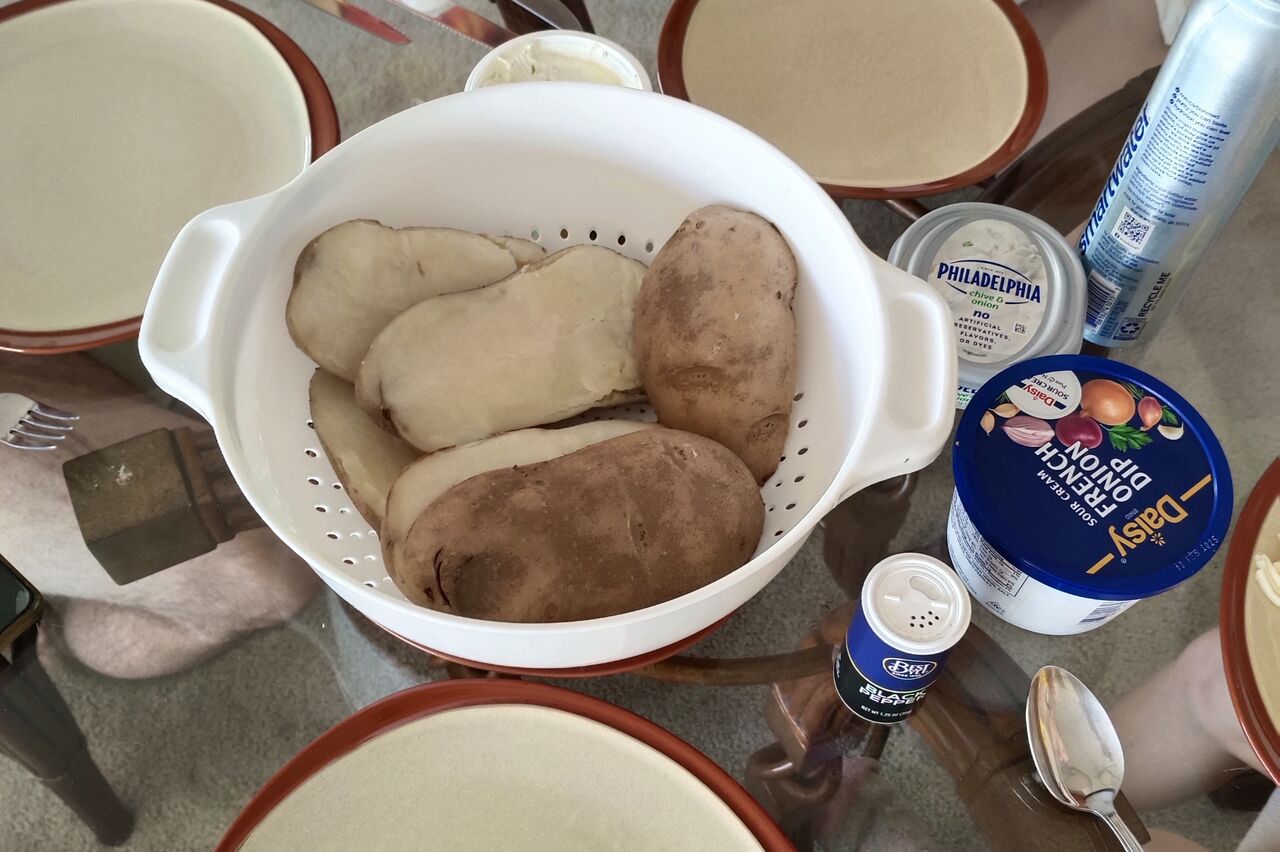 Kartoffeln und Quark (es gibt 3 Kartoffeln = 1,5kg !)