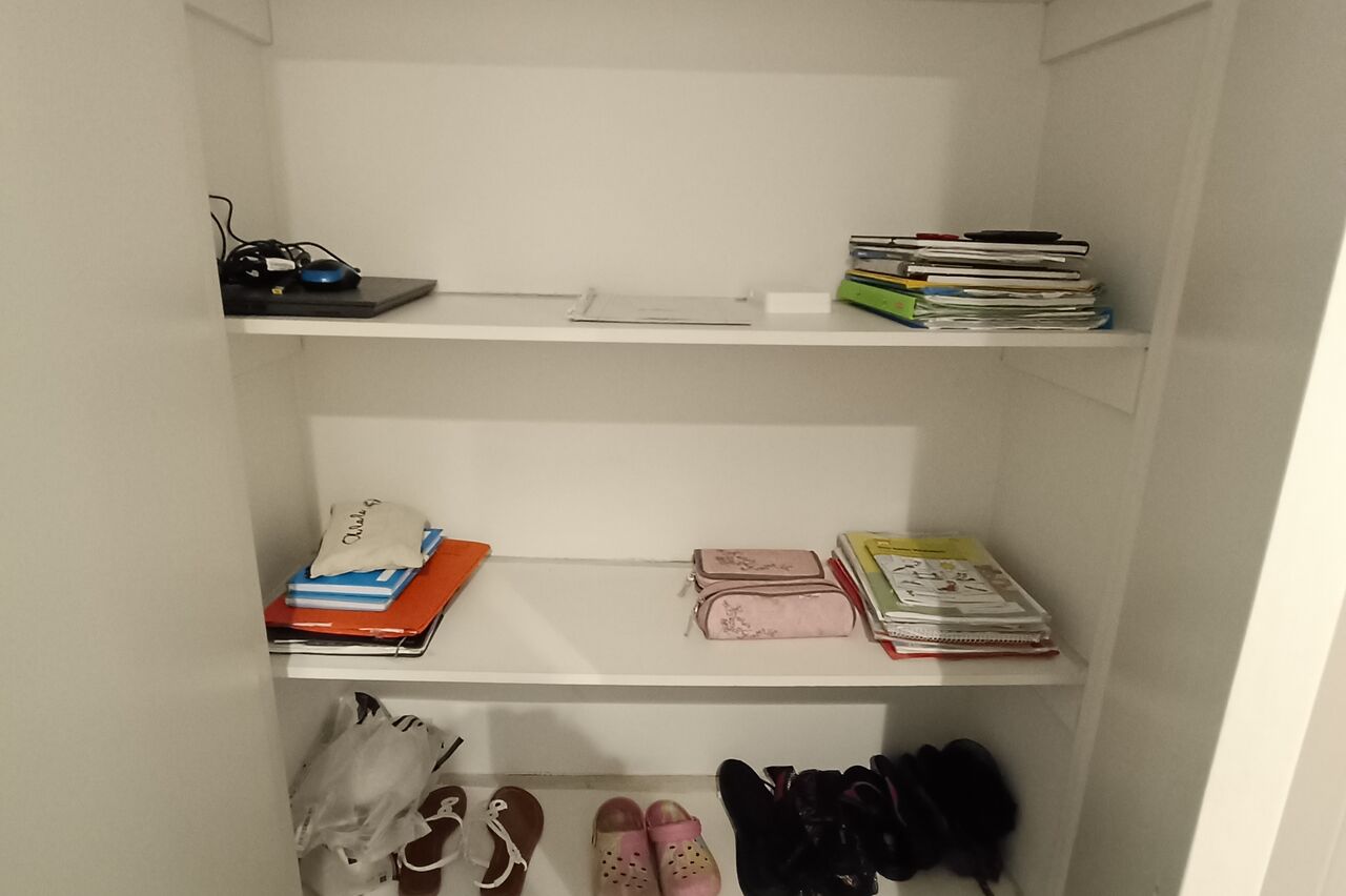 und dann ab mit dem Schulzeug in den Schuhschrank !