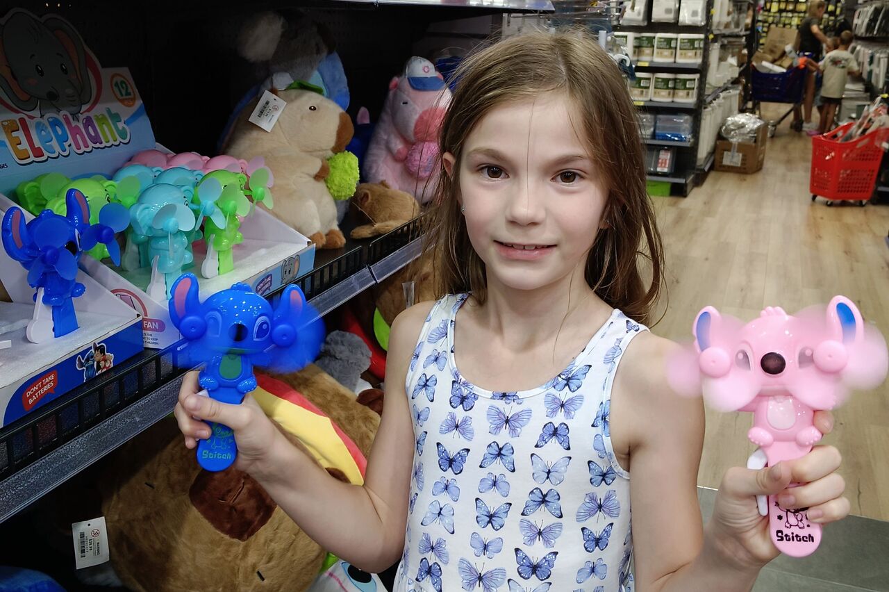 am liebsten möchte Emmy allen Freunden Geschenke mitbringen