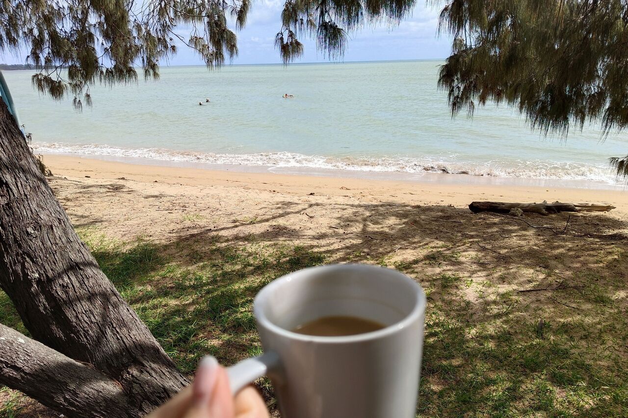 Käffchen am Morgen, vertreibt Kummer und Sorgen